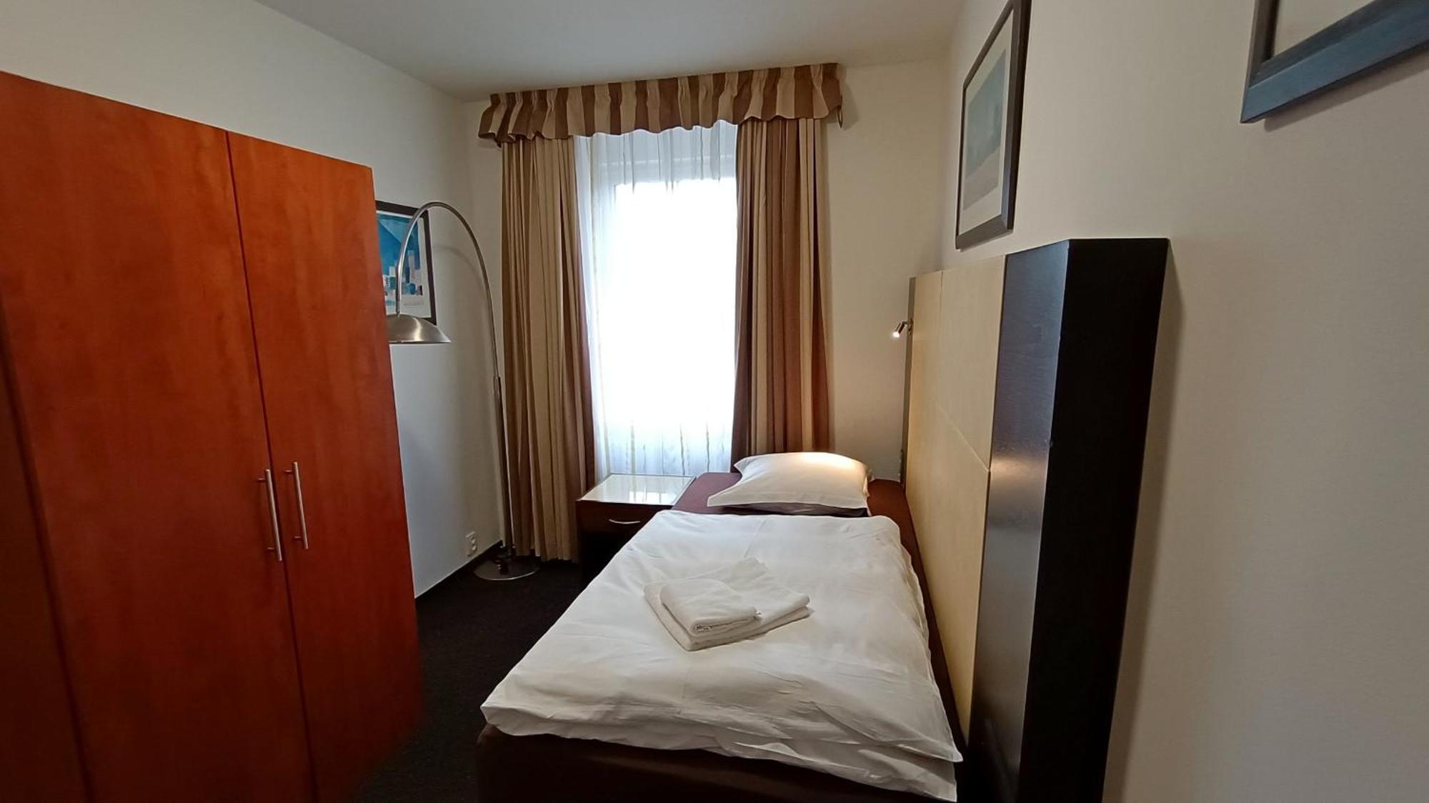 Apartments Gato Karlovy Vary Dalovice Extérieur photo
