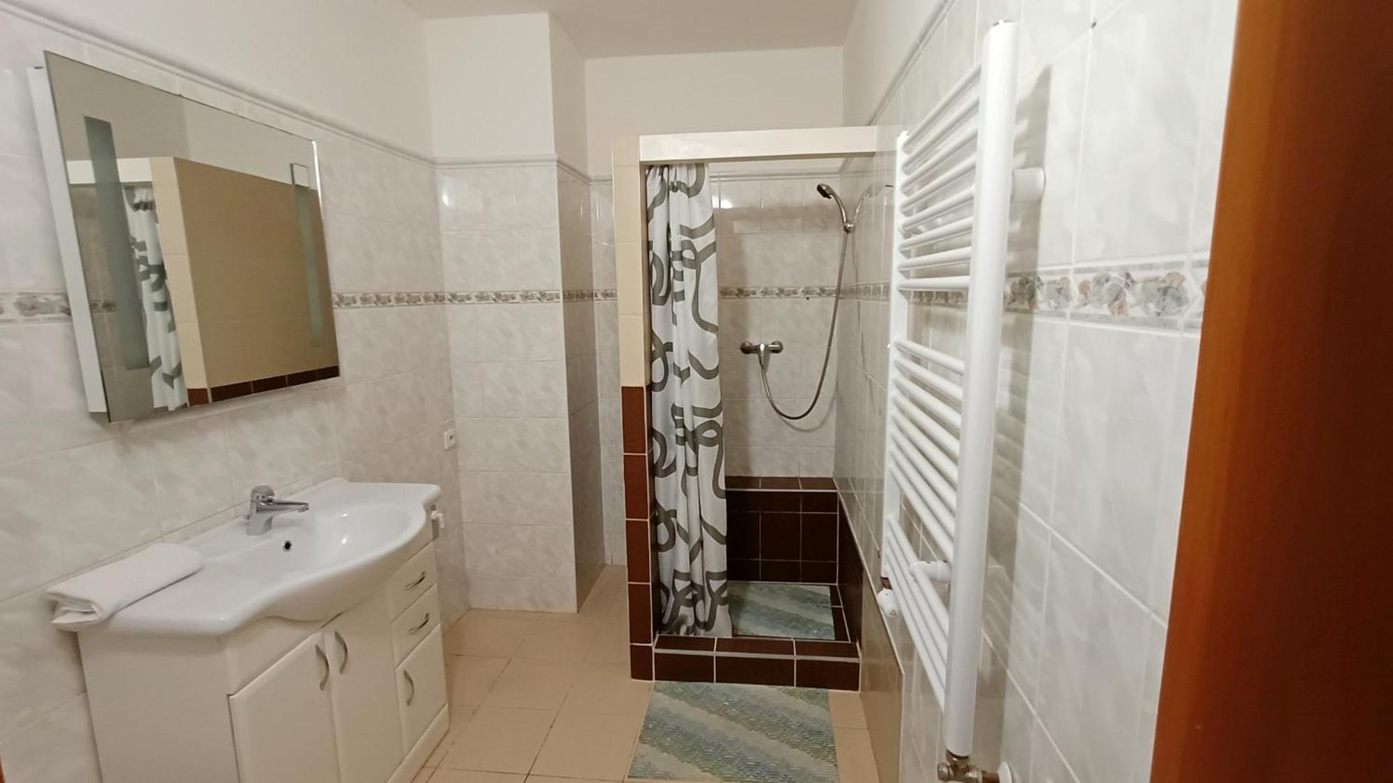 Apartments Gato Karlovy Vary Dalovice Extérieur photo